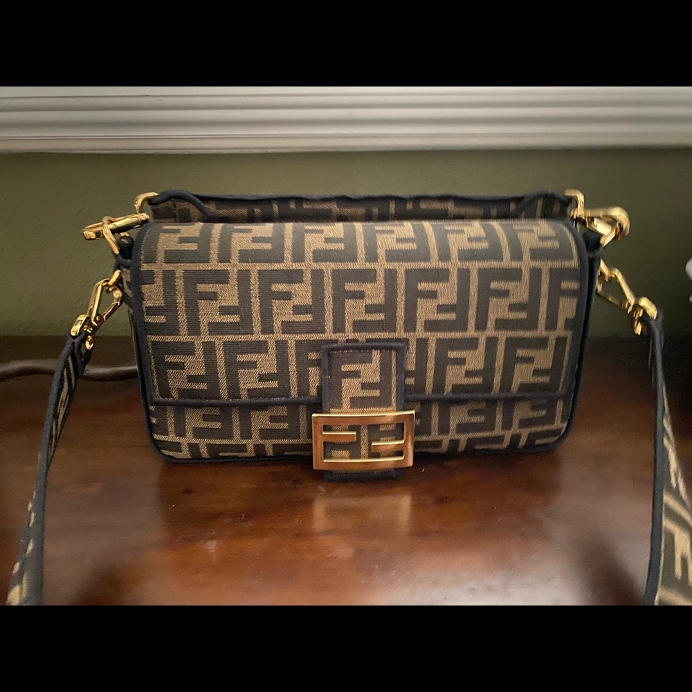 Fendi Baguette